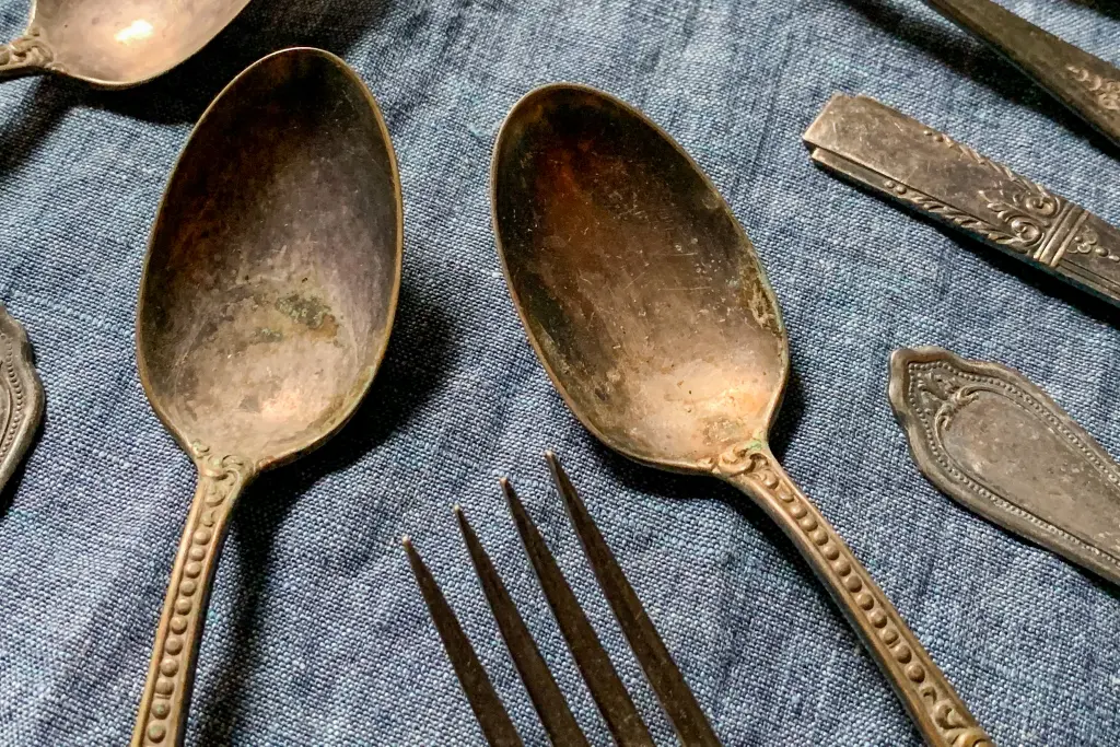 Tarnished silverware